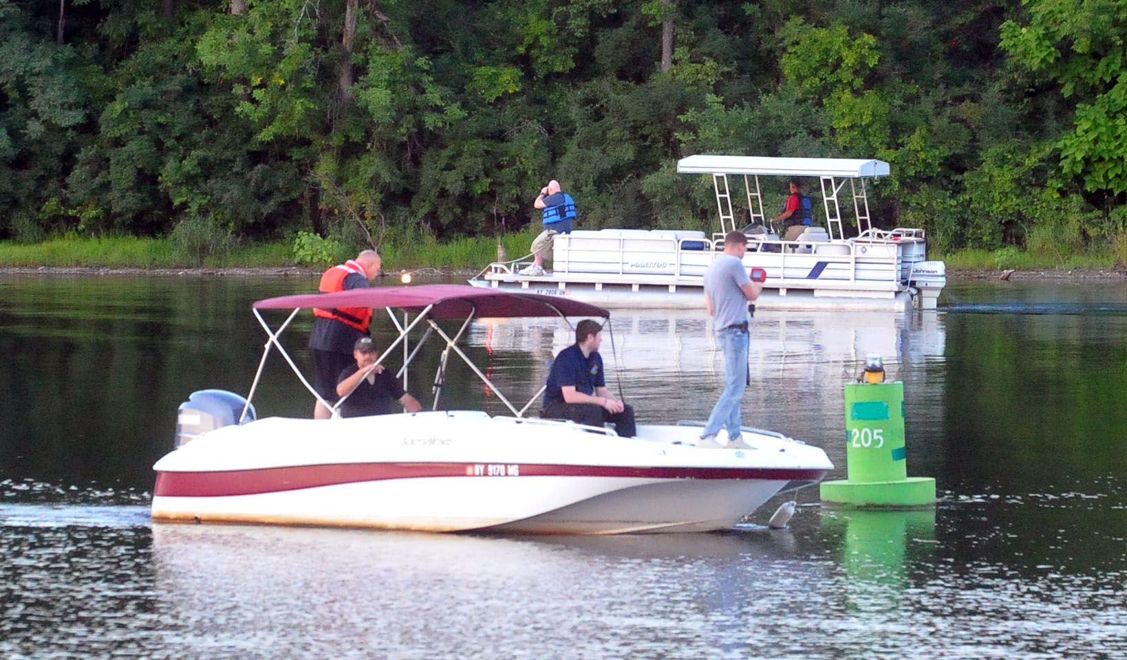 Hudson River search